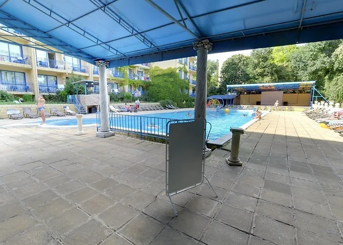 Dana Palace ホテル