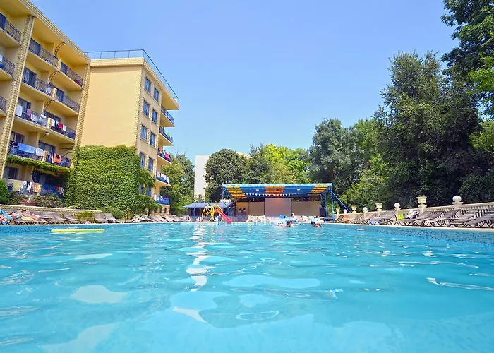 ホテル Dana Palace